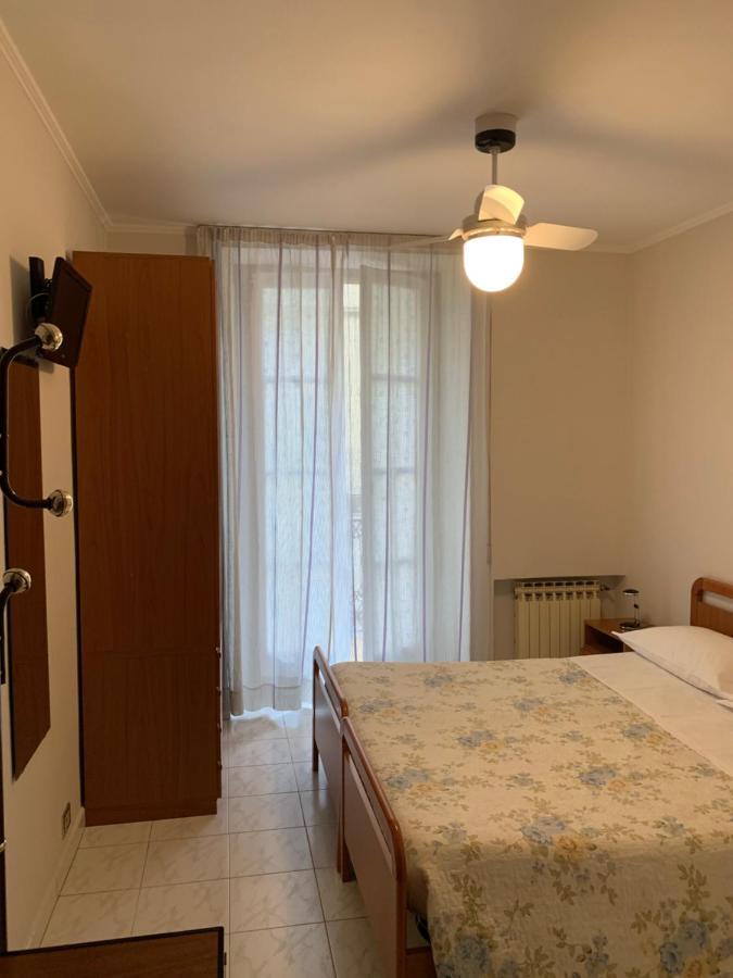 Hotel Elena Turin Bagian luar foto